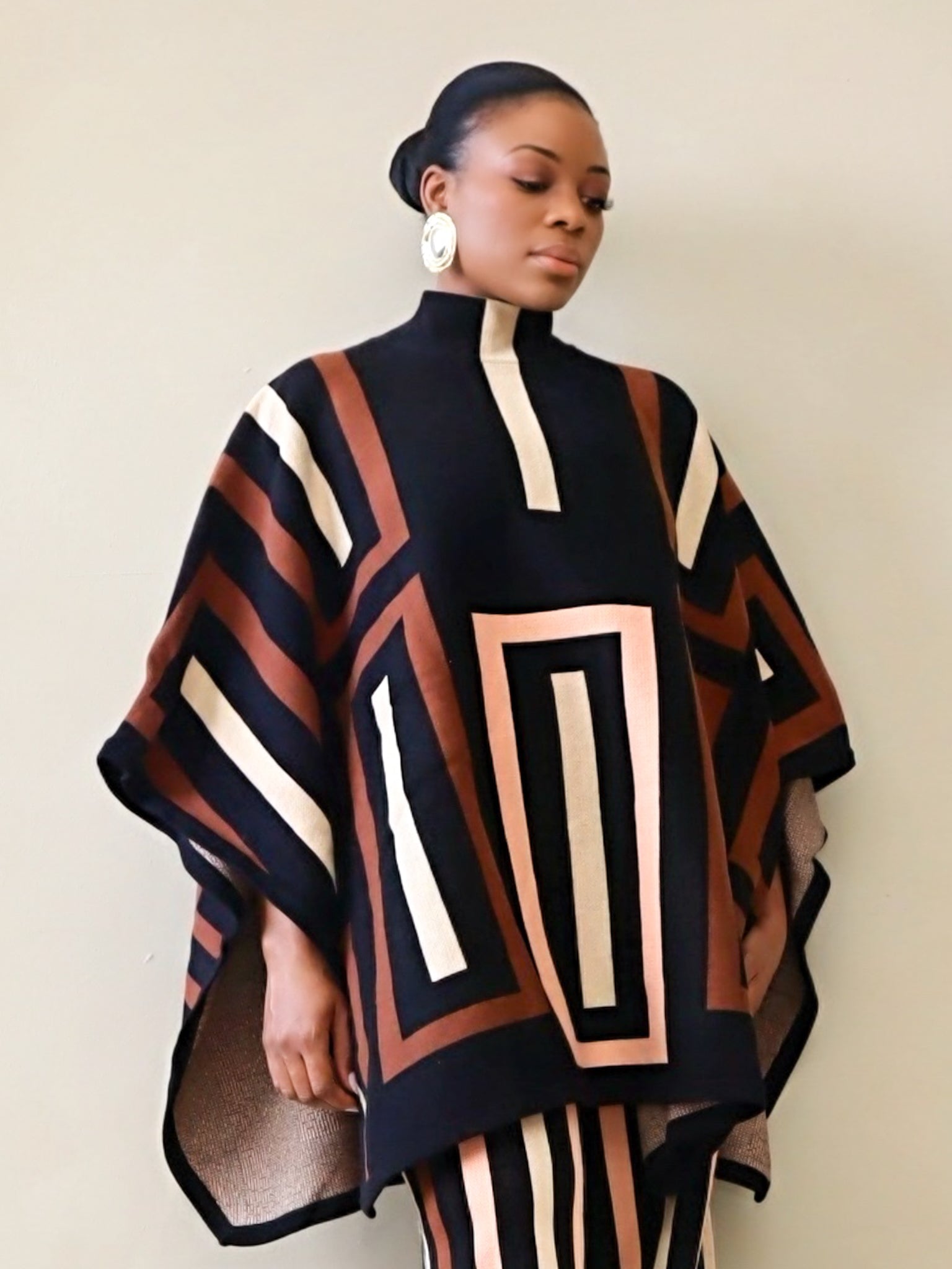 Viola Knit  Poncho (Brown)